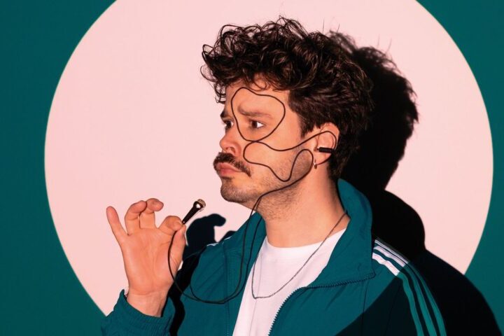 Christian van Eijkelenburg Small Talk c Thijs Maas 1920 1080px 1 e1775806090444